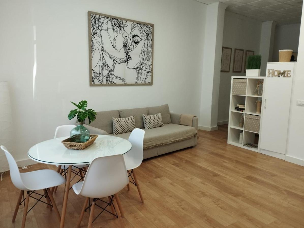 Apartamento Turistico Leo Baena Exterior foto